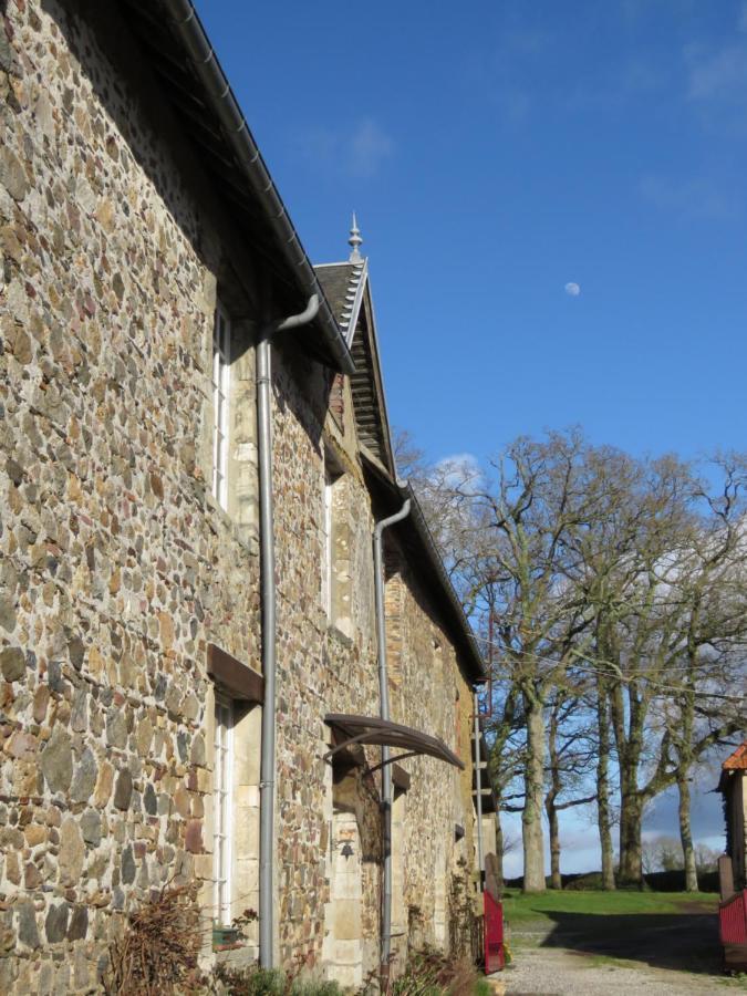 La Synchronicite - Chambres D'Hotes Saint-Sauveur-Villages Exterior foto